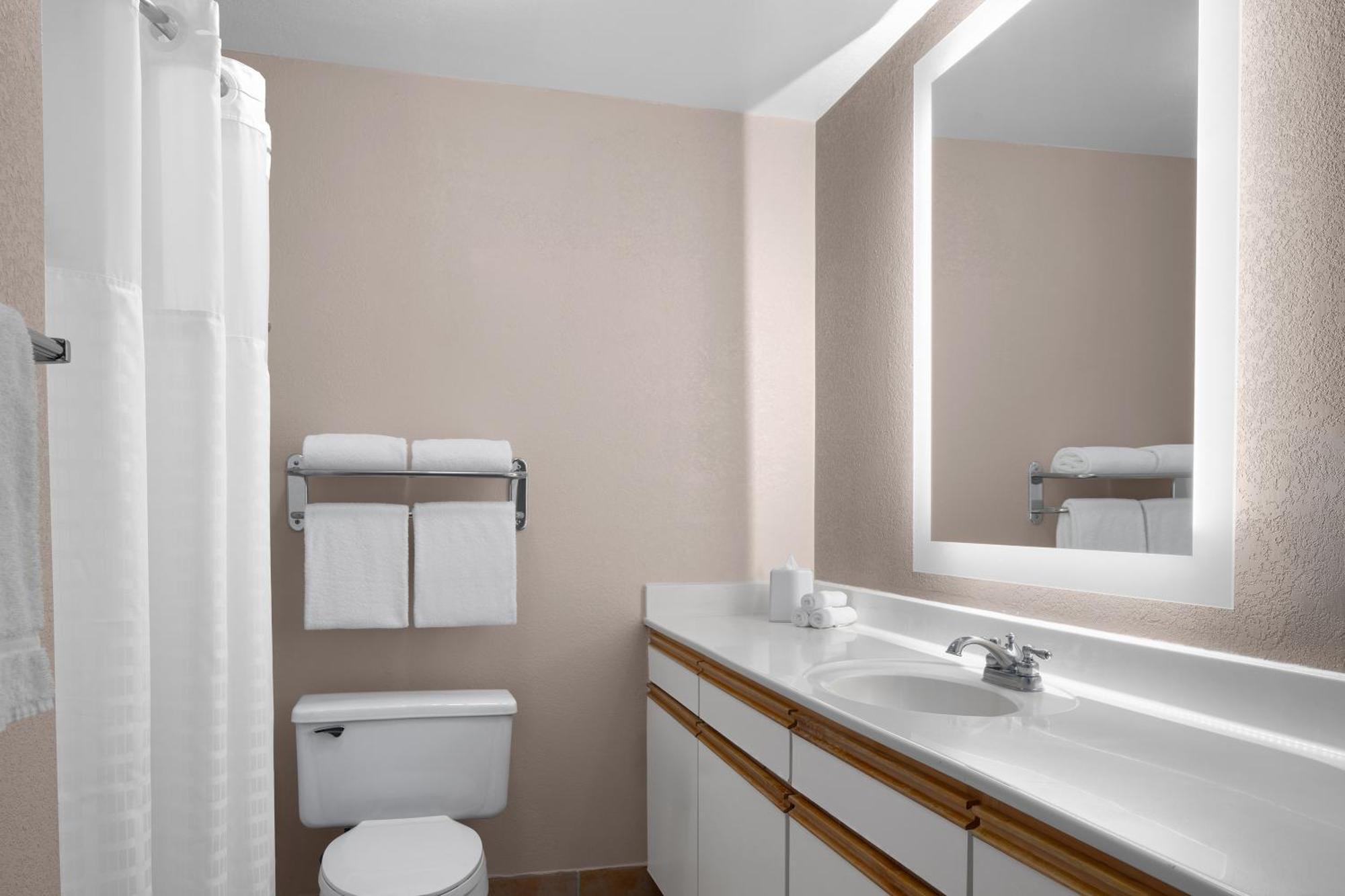 Larkspur Landing Extended Stay Suites Белв'ю Екстер'єр фото